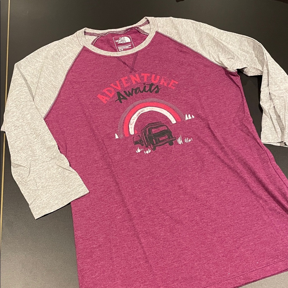 New The North Face Women's Adventure Awaits Long Sleeve Tee - Pink and Gray